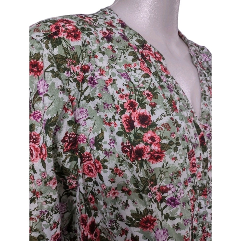 Denim 24/7 Blouse Women's Size 32 W 3/4 Sleeves V-Neck Button Up Green Floral